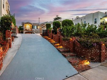 1343 W 15th