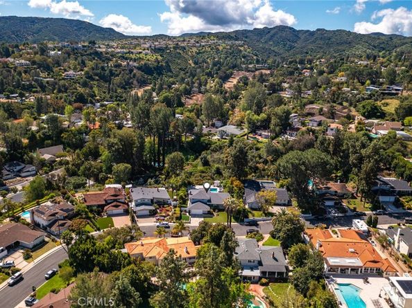 4420 Conchita Way, Tarzana CA 91356