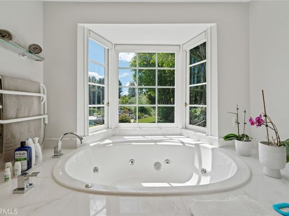 4420 Conchita Way, Tarzana CA 91356