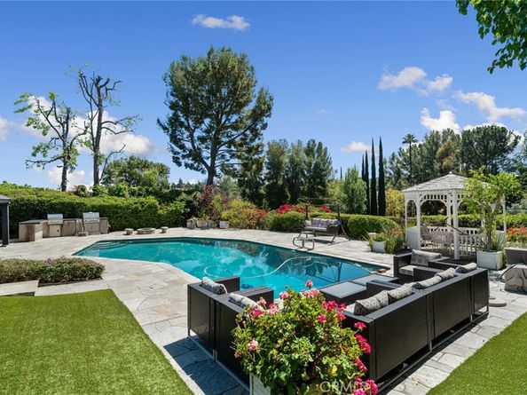 4420 Conchita Way, Tarzana CA 91356