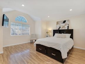 8958 Burnet Avenue E6, North Hills CA 91343