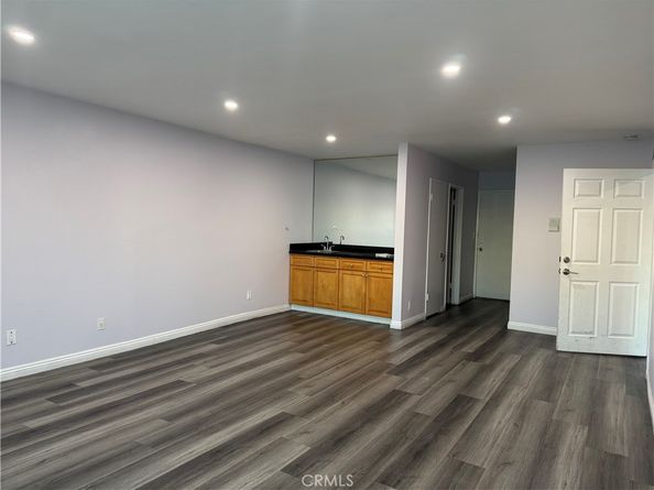 5412 Lindley 110, Encino CA 91316