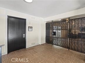 5412 Lindley 110, Encino CA 91316