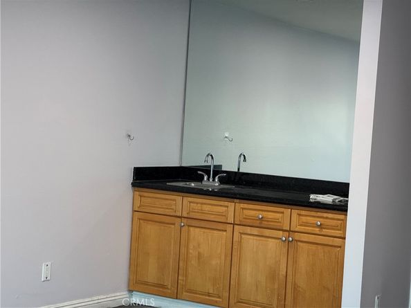 5412 Lindley 110, Encino CA 91316