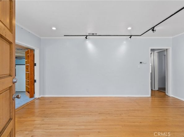 6443 Bakman, North Hollywood CA 91606