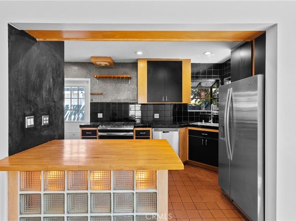 6443 Bakman, North Hollywood CA 91606