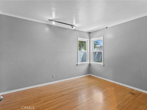 6443 Bakman, North Hollywood CA 91606