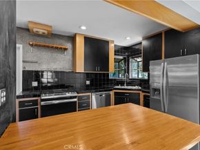 6443 Bakman, North Hollywood CA 91606