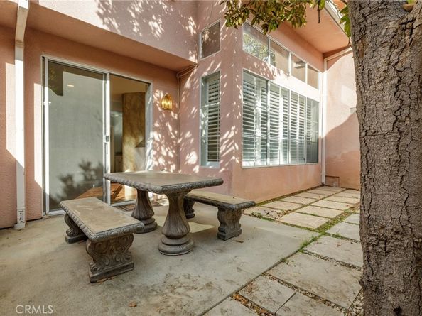 7325 Vassar, Canoga Park CA 91303