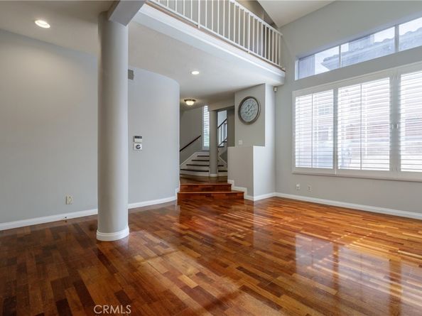 7325 Vassar, Canoga Park CA 91303