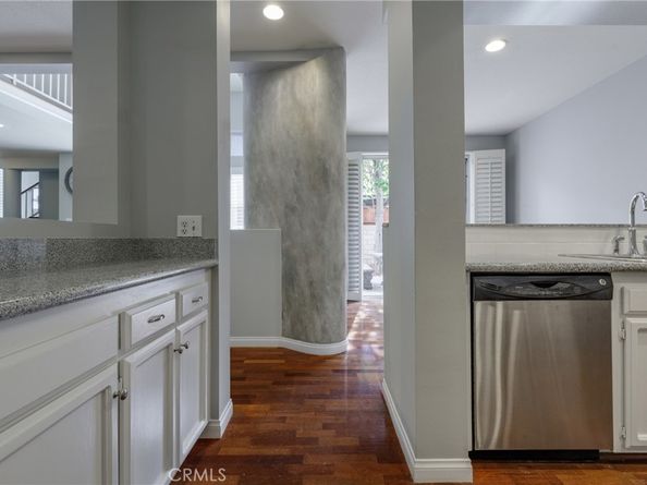 7325 Vassar, Canoga Park CA 91303