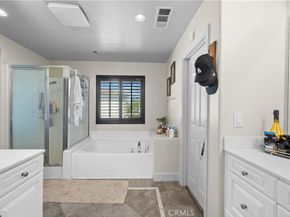 7925 Hemingway Court, Fontana CA 92336