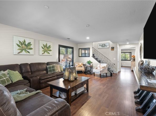 7925 Hemingway Court, Fontana CA 92336