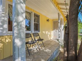 15719 Vose Street, Lake Balboa CA 91406