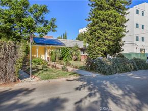 15719 Vose Street, Lake Balboa CA 91406