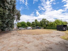 17320 Gresham, Sherwood Forest CA 91325