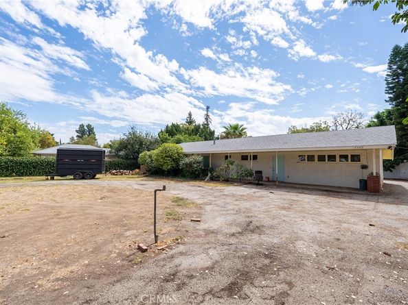 17320 Gresham, Sherwood Forest CA 91325