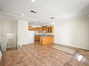 1201 Ave Viola 104, Glendale CA 91202