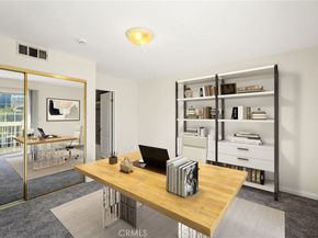 1201 Ave Viola 104, Glendale CA 91202