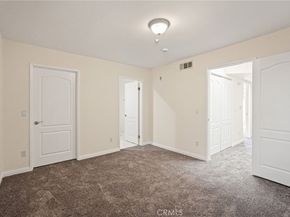 1201 Ave Viola 104, Glendale CA 91202