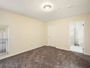 1201 Ave Viola 104, Glendale CA 91202