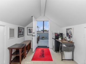 5920 E The Toledo, Long Beach CA 90803