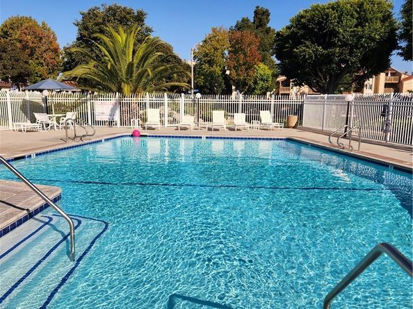 4861 Lago 206, Huntington Beach CA 92649