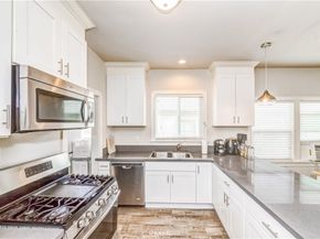 351 N Spaulding Ave, Los Angeles CA 90036