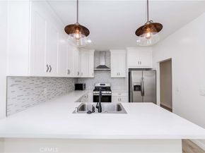 351 N Spaulding Ave, Los Angeles CA 90036