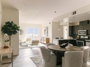 124 W Colorado Street 301, Glendale CA 91204