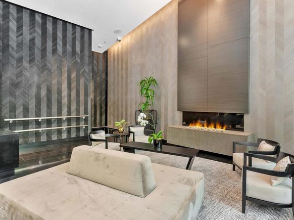 1155 S Grand Avenue 1510, Los Angeles CA 90015