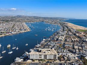 310 Fernando Street 303, Newport Beach CA 92661