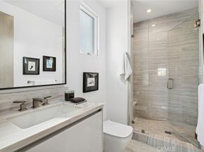 304 S Bay Front, Newport Beach CA 92662