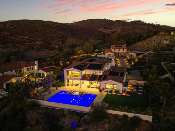 17028 Rendezvous Circle, San Diego CA 92127