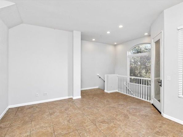 404 Almond Road, San Marcos CA 92078