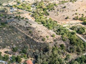 28720 N Twin Oaks Valley Road, Bonsall CA 92003