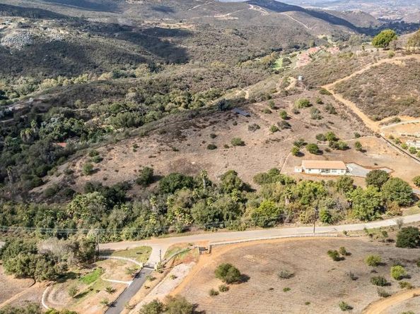 28720 N Twin Oaks Valley Road, Bonsall CA 92003