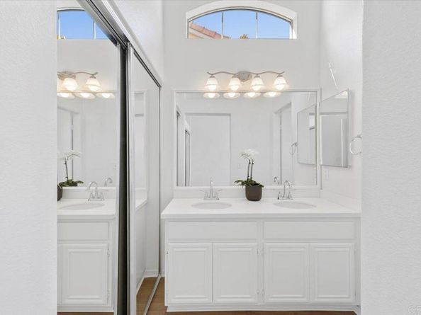 1275 Natoma Way B, Oceanside CA 92057
