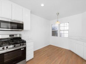 1275 Natoma Way B, Oceanside CA 92057