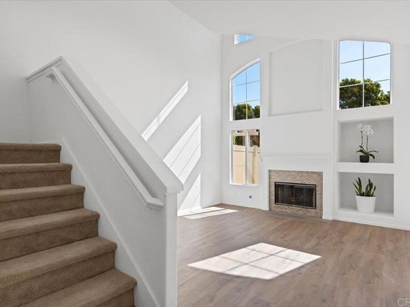 1275 Natoma Way B, Oceanside CA 92057