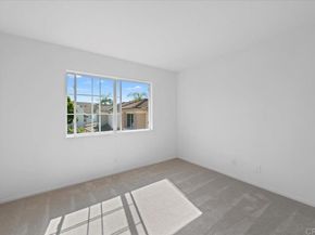 1275 Natoma Way B, Oceanside CA 92057
