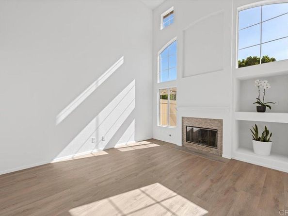 1275 Natoma Way B, Oceanside CA 92057