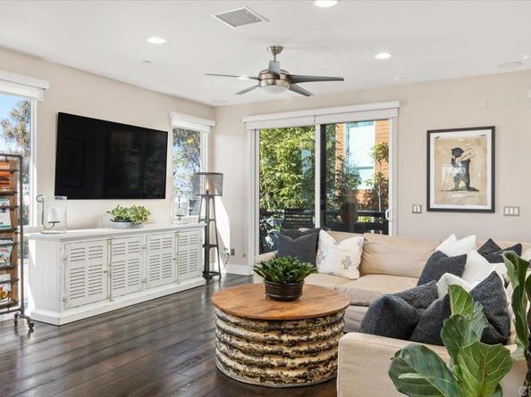 2517 State Street, Carlsbad CA 92008