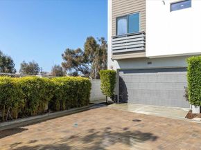 2517 State Street, Carlsbad CA 92008