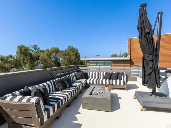 2517 State Street, Carlsbad CA 92008