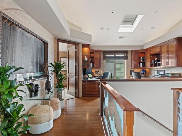 2741 Bayside Walk, San Diego CA 92109