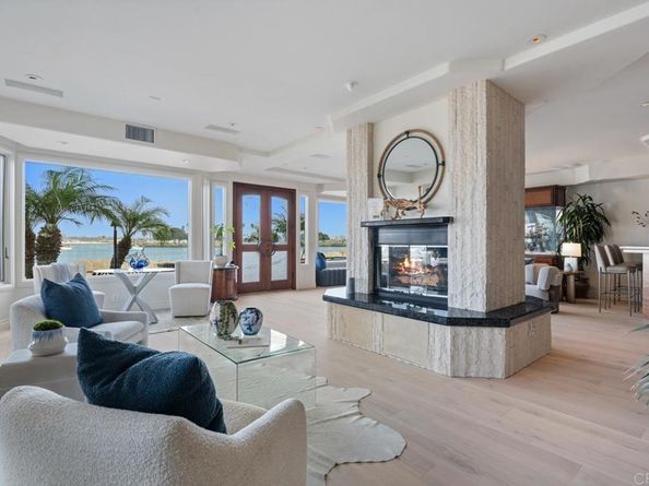 2741 Bayside Walk, San Diego CA 92109