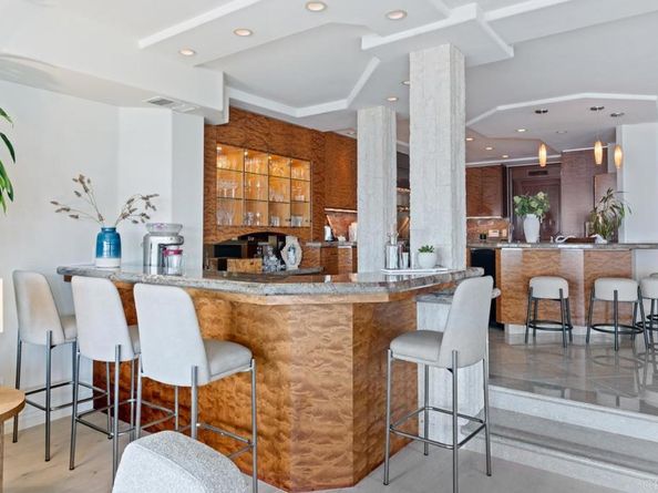 2741 Bayside Walk, San Diego CA 92109