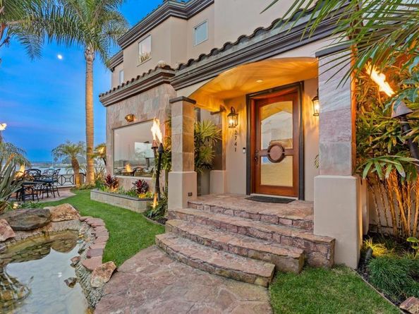 2741 Bayside Walk, San Diego CA 92109