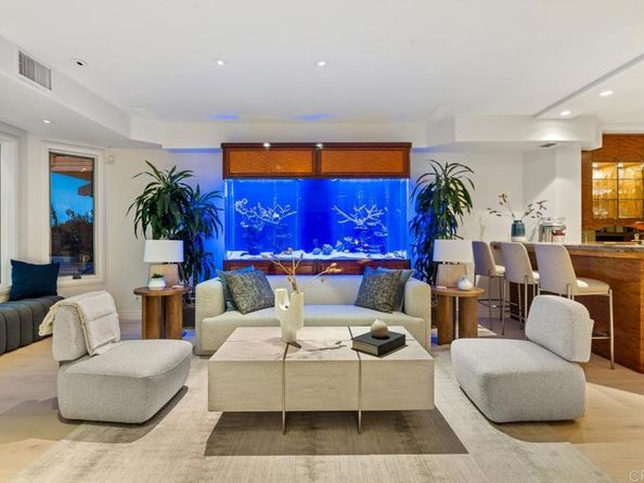 2741 Bayside Walk, San Diego CA 92109